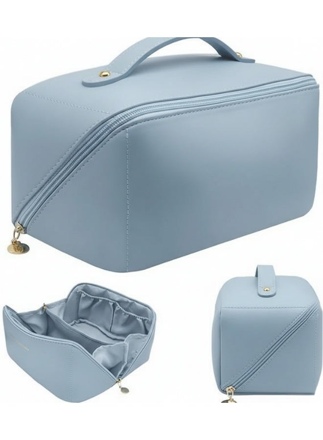 حقيبة مكياج كبيرة من الجلد الصناعي للنساء - منظم مستحضرات تجميل للسفر بفتحة علوية واسعة، وأقسام داخلية مقسمة، ومقبض متين، لون أزرق فاتح أنيق لتخزين أدوات الزينة - Image 1